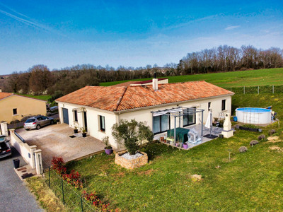 Maison à vendre à Saint-Martial-de-Valette, Dordogne, Aquitaine, avec Leggett Immobilier