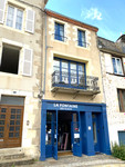 Maison à vendre à Confolens, Charente - 365.000 € - photo 2