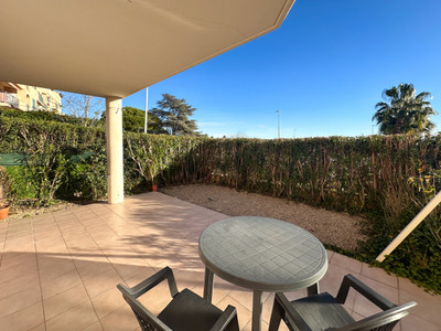 French property for sale in Antibes, Alpes-Maritimes - €295,000 - photo 3