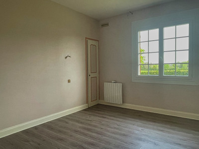 French property for sale in Oradour-Fanais, Charente - €158,050 - photo 8