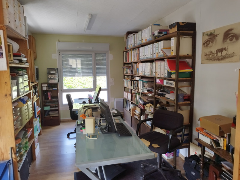 French property for sale in Limalonges, Deux-Sèvres - €189,000 - photo 9
