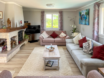 French property for sale in Saint-Pierre-d'Exideuil, Vienne - €329,500 - photo 3