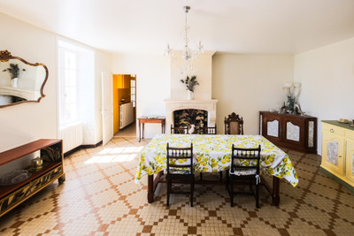French property for sale in Saint-Jean-d'Angély, Charente-Maritime - €328,600 - photo 12