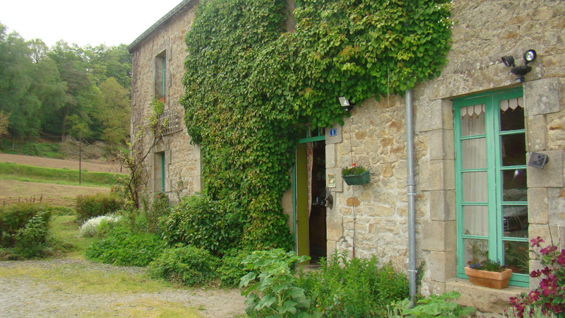 French property for sale in Langoëlan, Morbihan - &#8364;263,000 - photo 2