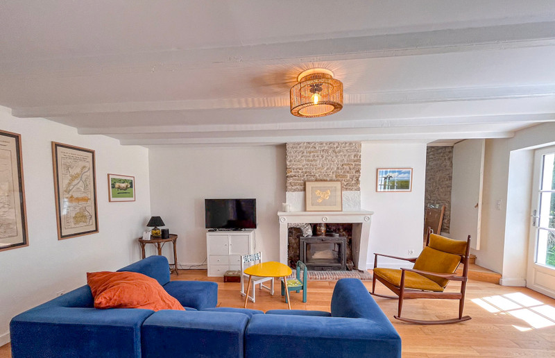 French property for sale in La Ronde, Charente-Maritime - €325,000 - photo 4