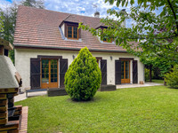 Maison à vendre à Orry-la-Ville, Oise - 539.000 € - photo 1