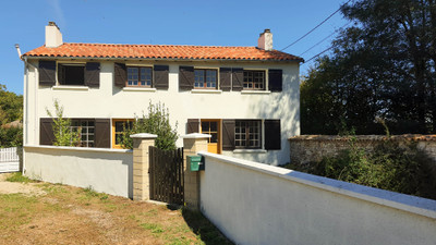 French property for sale in Lorigné, Deux-Sèvres - €152,600 - photo 2