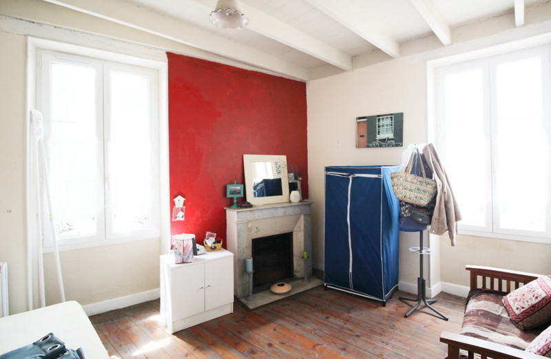French property for sale in Néré, Charente-Maritime - €105,000 - photo 6