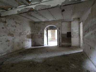 French property for sale in Villeloin-Coulangé, Indre-et-Loire - €80,000 - photo 9