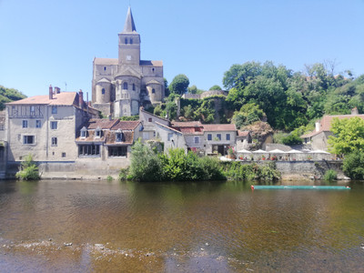Maison à vendre à Montmorillon, Vienne, Poitou-Charentes, avec Leggett Immobilier