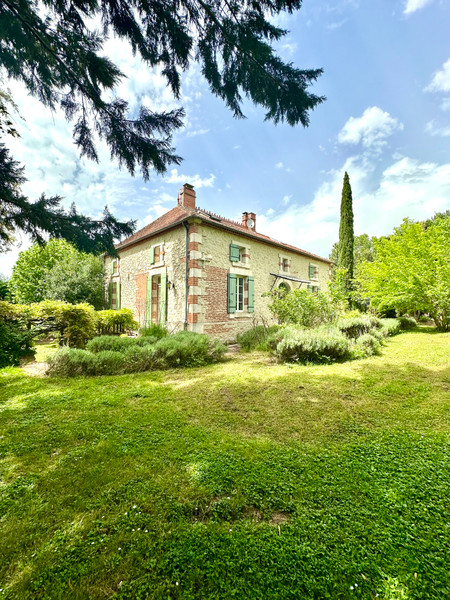 Maison à vendre à Villeneuve-sur-Lot, Lot-et-Garonne - 385.000 € - photo 1
