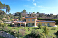 Maison à vendre à Cotignac, Var - 945.000 € - photo 1