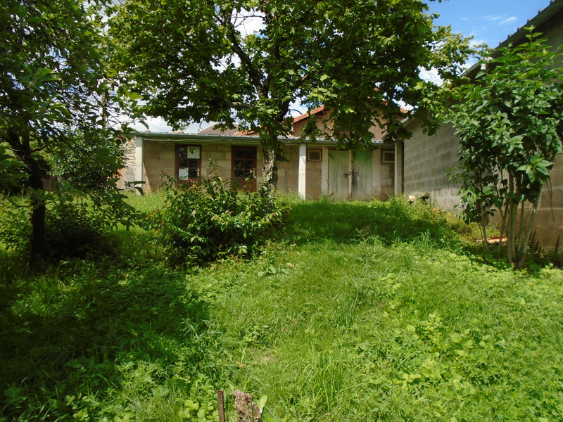 French property for sale in Pressac, Vienne - €104,640 - photo 6