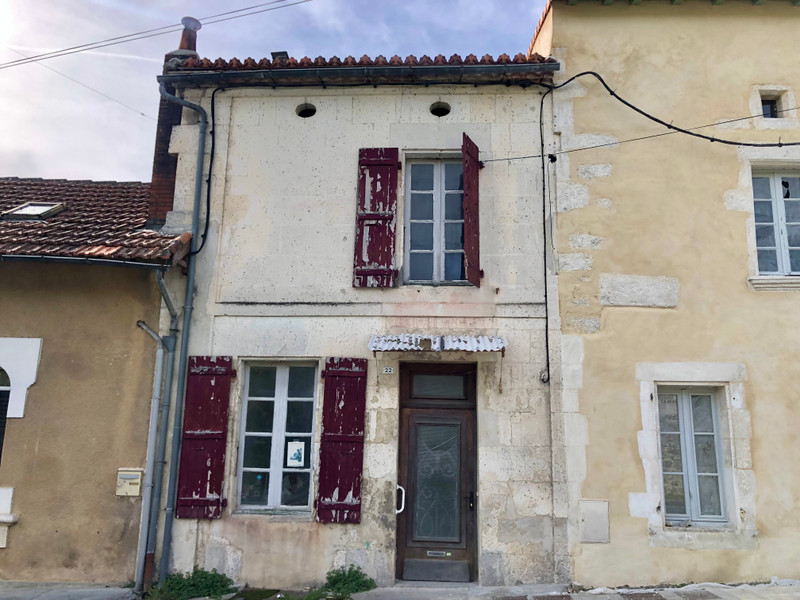 French property for sale in Villebois-Lavalette, Charente - photo 2