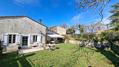 French property for sale in Luxé, Charente - €138,430 - photo 9