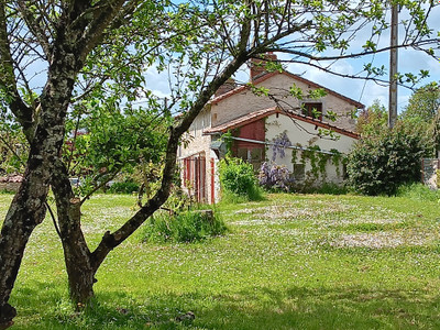 French property for sale in Saint-Pierre-d'Exideuil, Vienne - €152,600 - photo 9