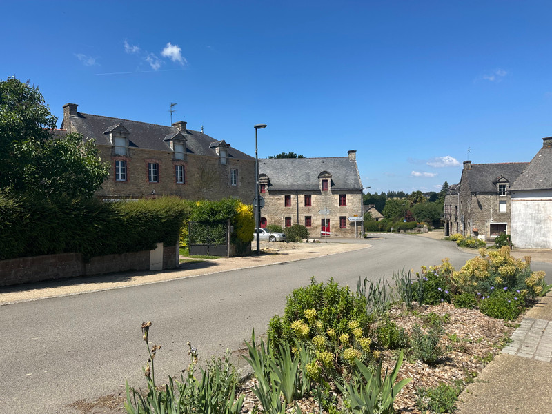 French property for sale in Saint-Servant, Morbihan - €160,400 - photo 1