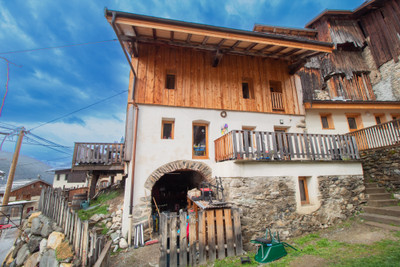 Chalet à vendre à Feissons-sur-Salins, Savoie, Rhône-Alpes, avec Leggett Immobilier