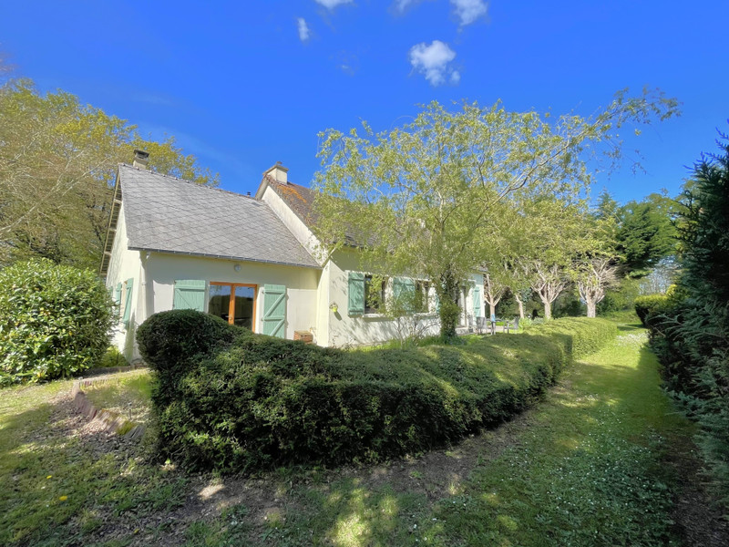 French property for sale in Saint-Nicolas-du-Tertre, Morbihan - €250,000 - photo 2