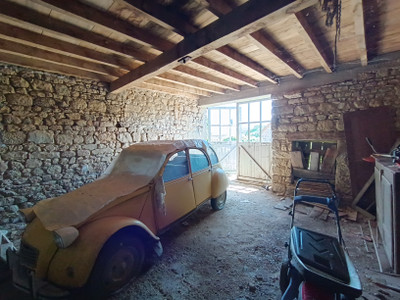 French property for sale in Auzances, Creuse - €82,500 - photo 7