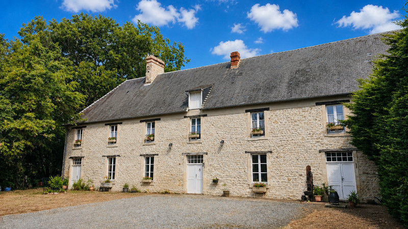 French property for sale in La Folie, Calvados - €549,900 - photo 0