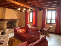 Maison à vendre à Chartuzac, Charente-Maritime - 214 000 € - photo 4