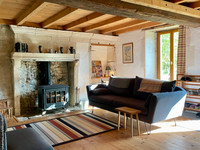 Propriété à vendre à Val-d'Auge, Charente - 285 000 € - photo n°2