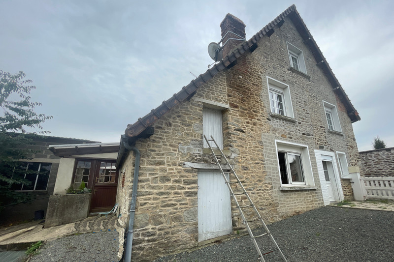 Maison à vendre à Averton, Mayenne - 130 800 € - photo 1