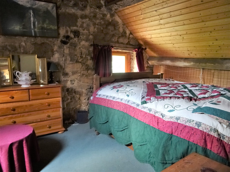 French property for sale in Chênedouit, Orne - €137,500 - photo 9