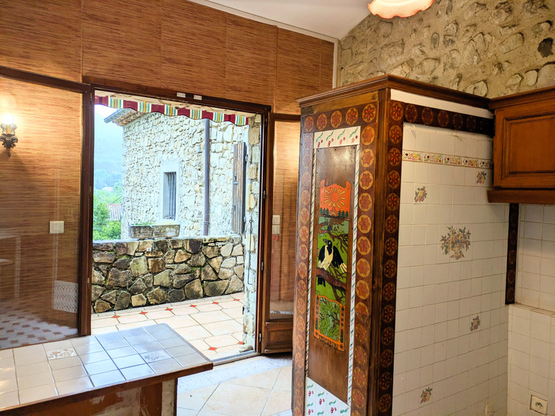 French property for sale in Mirmande, Drôme - €369,000 - photo 2