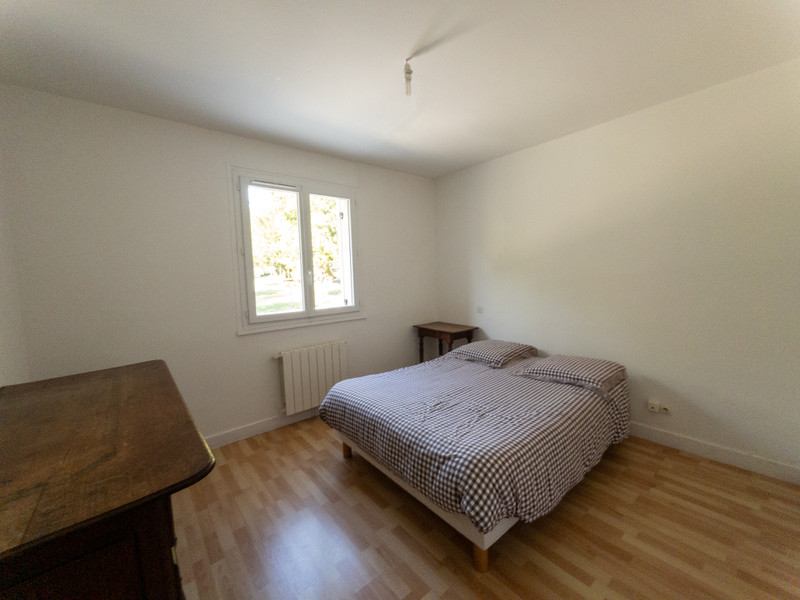 French property for sale in Saint-Séverin, Charente - €180,000 - photo 4