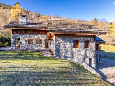 Welcome to this incredible mountain haven of comfort and tranquility, a 4-bedroom modern chalet Meribel valley