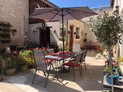 French property for sale in La Guerche, Indre-et-Loire - €172,800 - photo 2