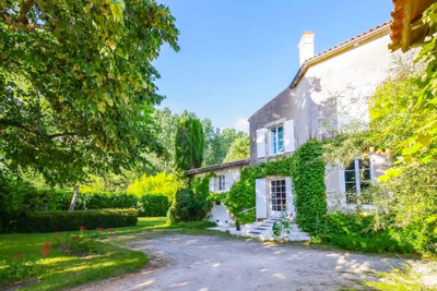 French property for sale in Dœuil-sur-le-Mignon, Charente-Maritime - €369,940 - photo 4