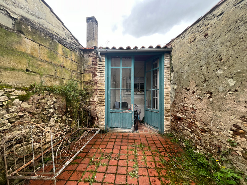 French property for sale in Sainte-Foy-la-Grande, Gironde - €149,999 - photo 10