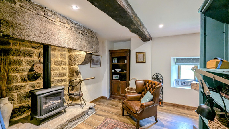 French property for sale in Lignol, Morbihan - €901,000 - photo 10