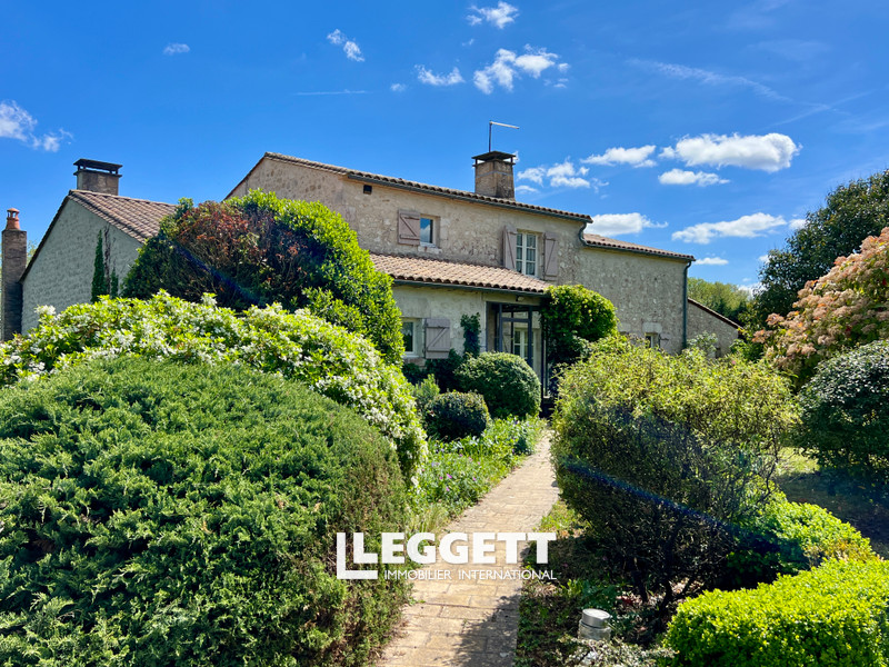 Maison 6 pièce(s), LOUBÈS-BERNAC