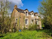 property to renovate for sale in Saint-GérandMorbihan Brittany