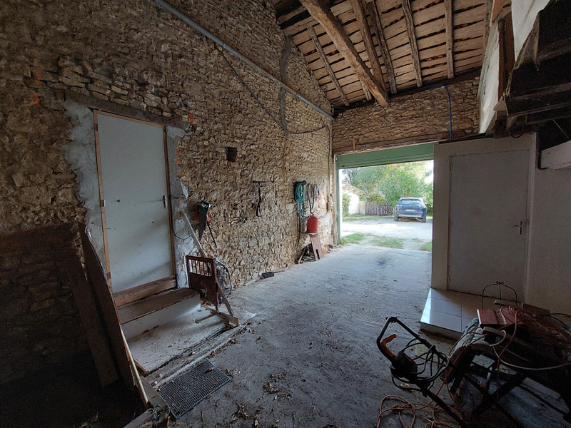 French property for sale in Charras, Charente - €76,000 - photo 3