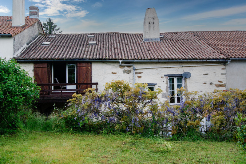 House for sale in L'Absie DeuxSèvres Spacious 4 bed home over 3