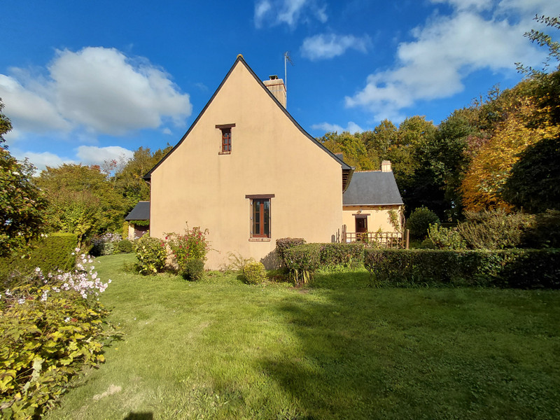 French property for sale in Saint-Launeuc, Côtes-d'Armor - €260,000 - photo 8