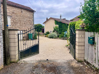 Maison à vendre à Voulême, Vienne - 251.450 € - photo 1