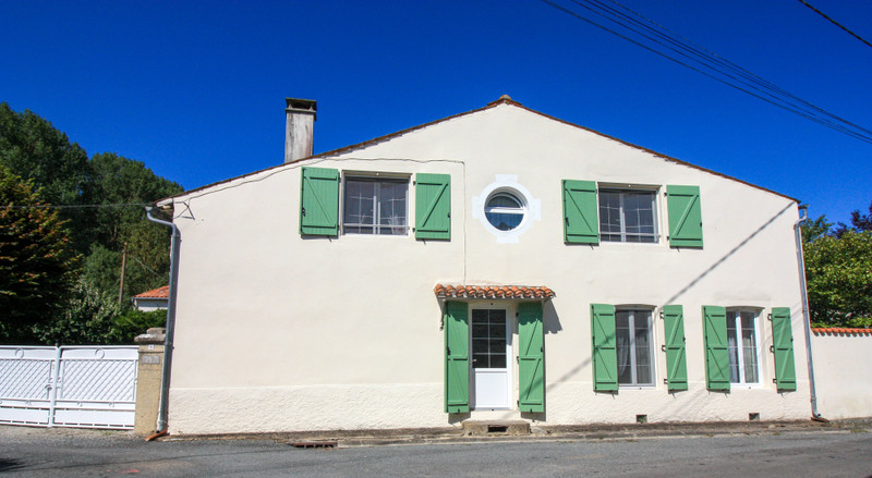 French property for sale in Nuaillé-sur-Boutonne, Charente-Maritime - &#8364;278,200 - photo 10