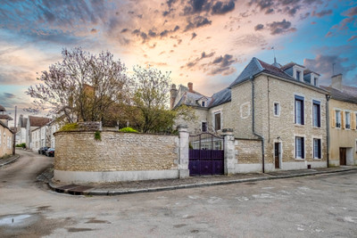 Maison à vendre à Vermenton, Yonne, Bourgogne, avec Leggett Immobilier