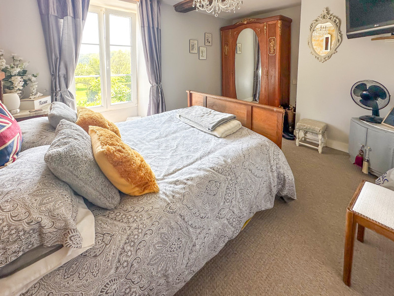 House for sale in Vire Normandie Calvados Charming country house