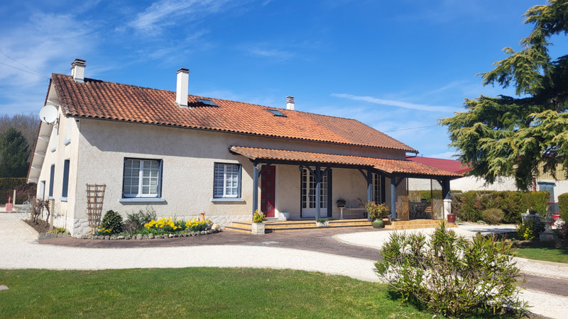 French property for sale in Saint-Front-la-Rivière, Dordogne - €299,600 - photo 0