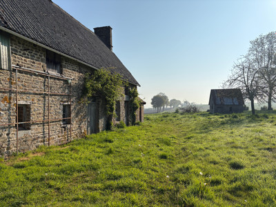 building for sale in Orne