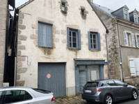 Maison à vendre à Boussac, Creuse - 69 600 € - photo 1