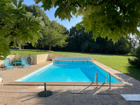 Maison à vendre à Melle, Deux-Sèvres - 249.952 € - photo 1