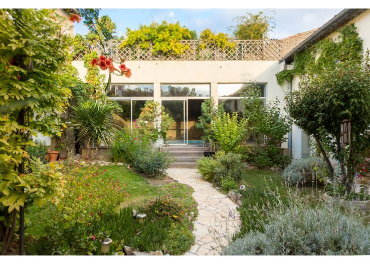 House for sale in Olonzac Hérault A magnificent complex of three houses, plus an atelier